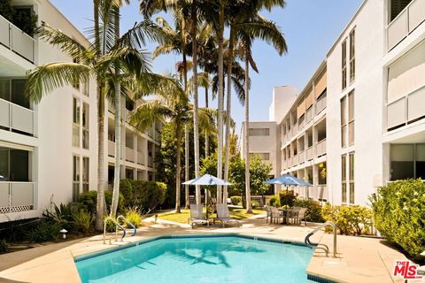 Photo of 850 N Kings Road #312, West Hollywood, CA 90069 (MLS # 25547399)