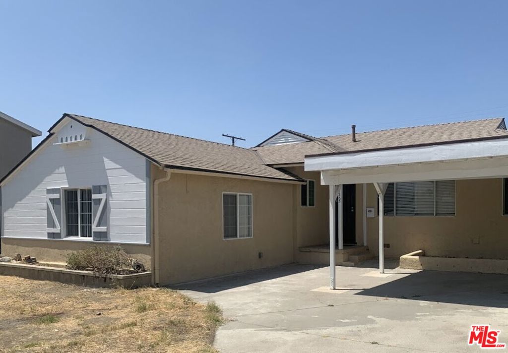 Spacious, Recently Updated 4 Bedroom in Pacoima! 11265 De Haven Avenue Pacoima, CA 91331 Welcome to your new home in the heart of Pacoima! Just minutes from the I 5 and SR 118, this home offers easy commuting across the San Fernando Valley. Enjoy close proximity to Pacoima Plaza, Whiteman Airport, and Hansen Dam Recreation Area, Mission College, and top rated local schools. This home features a spacious living area, an expansive backyard, two carports, air conditioning in every room, and is equipped with solar panels, helping you save on energy bills! Features include 4 spacious bedrooms, 2 full bathrooms, generous 1,548 sq ft of living space with an open bright and airy layout, a fully equipped kitchen with stainless steel appliances including refrigerator, microwave, stove/oven, and dishwasher, in unit laundry for added convenience, wall mounted ACs in all bedrooms and in the living area, recessed lighting, a primary bedroom with oversized closet, carpeted flooring, and a bathroom with a shower stall, maximum of 2 domesticated pets allowed subject to approval, 2 dedicated carport spaces, recently updated interiors, yard, gardening included, and solar panels installed for energy efficiency. Rental terms include application fee of 60 per adult, security deposit of one month's rent on approved credit with certain exceptions for small landlords who own just two properties provided that the total rental units between these properties does not exceed four, lease term of 12 months, renters insurance required, maximum of 2 domesticated pets allowed subject to approval, monthly pet support fee from 75 to 125 depending on Petscreening rating, and parking with 2 dedicated carport spaces.
