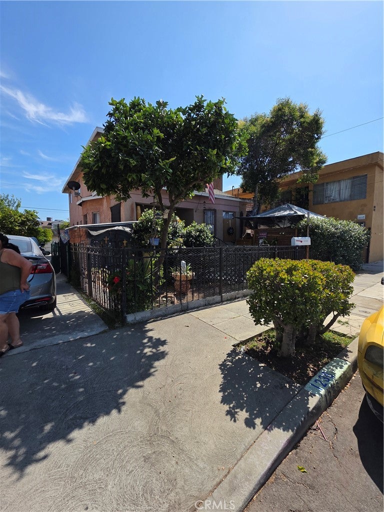 Photo of 1236 W 24th ST, Los Angeles, CA 90007 (MLS # IV26113496)