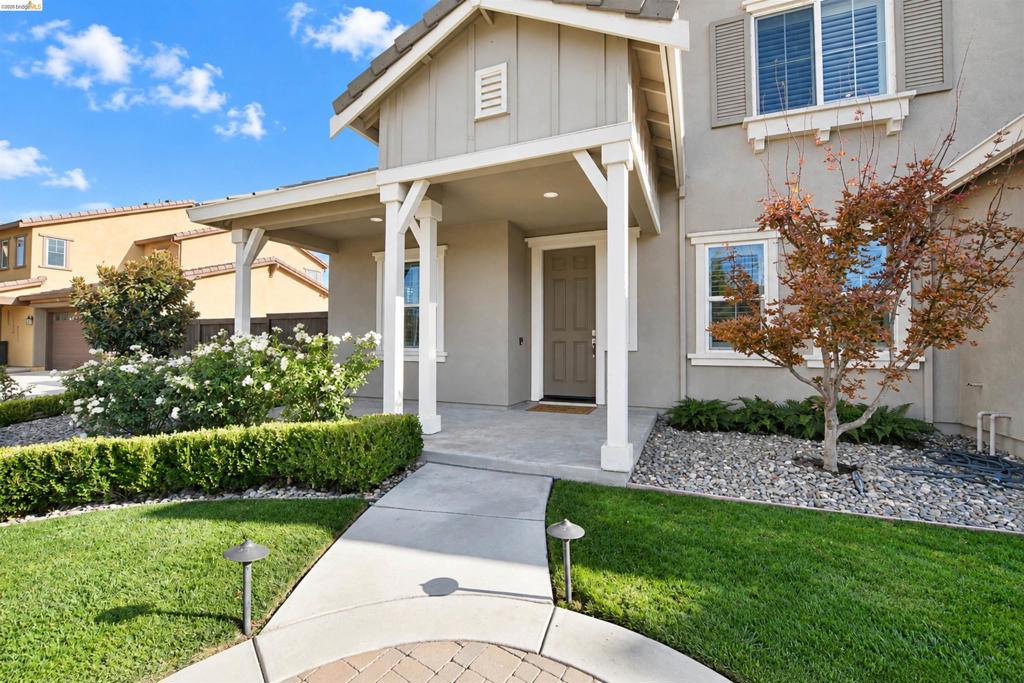 682 Norwood Ct