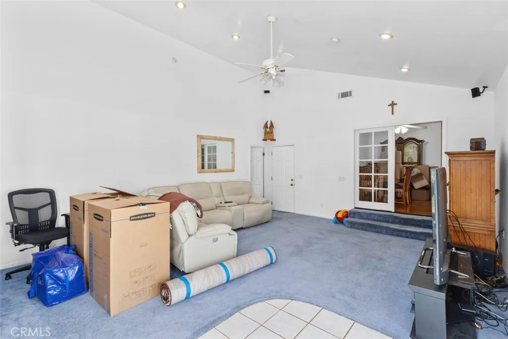 North Tustin, California 92705, United States, 4 Bedrooms Bedrooms, ,2 BathroomsBathrooms,Residential,Active,231008