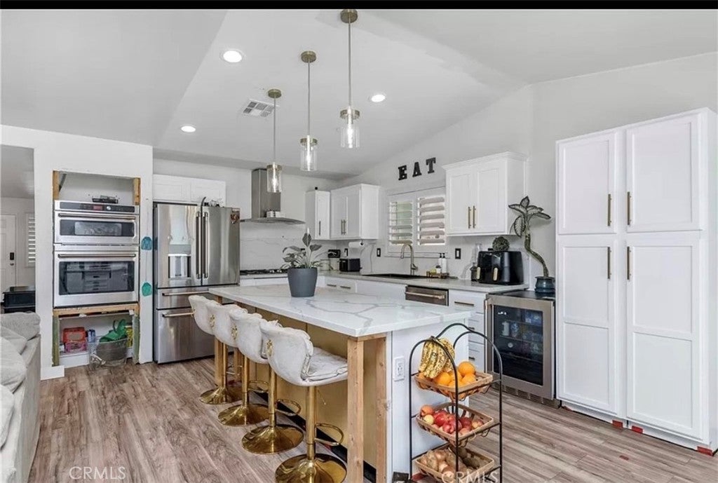 593 Catalpa Park Way