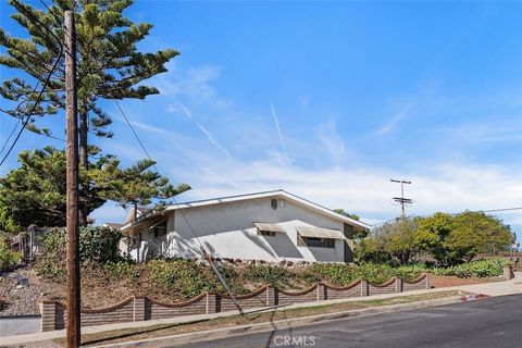 1703 pescadores san pedro ca 90732