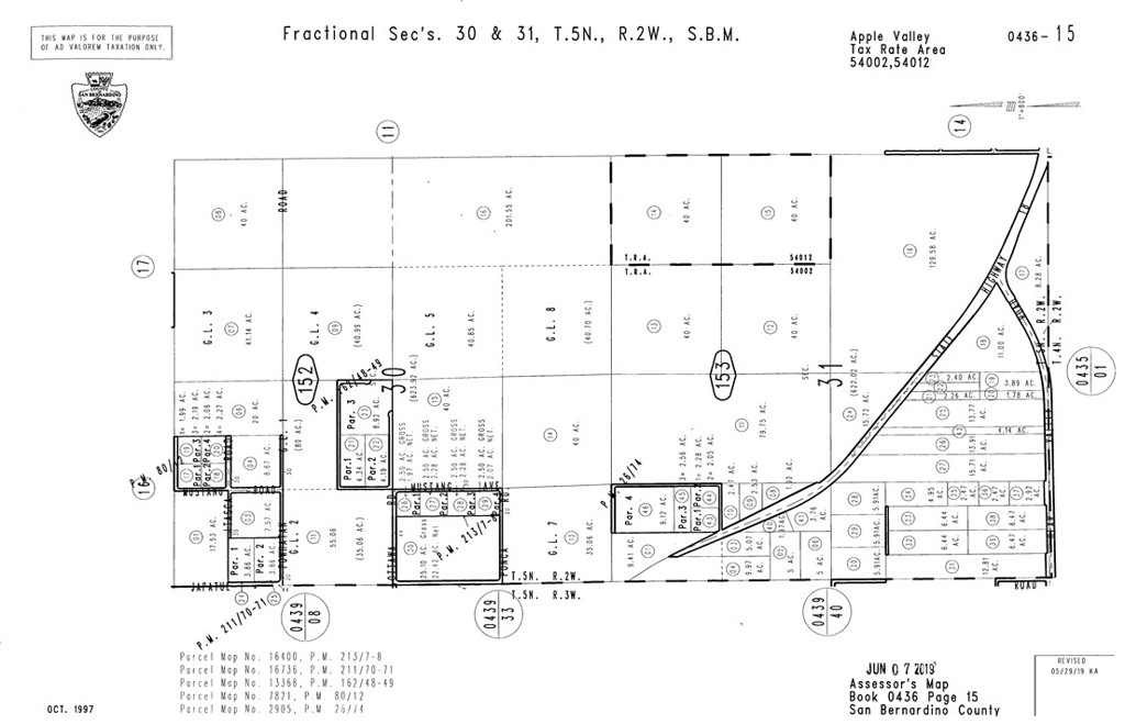 SELLER WILL ACCEPT BITCOIN! LAND IS LOCATED IN THE UNINCORPORATED AREA OF APPLE VALLEY!
LOCATION: Ottawa & Mustang in the unincorporated area of Apple Valley, CA SE Corner of Ottawa and Mustang APN: 436-152-15 UTILITIES: Buyer to confirm for buyer’s intended uses COMMENTS: This parcel is
some of the best view property in the Victor Valley. ZONING: Multiple uses to consider. Possible land split opportunity. Contact the San Bernardino County Planning
Department.