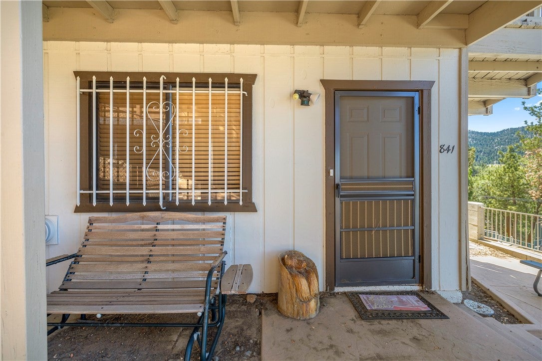 841 Menlo Drive
