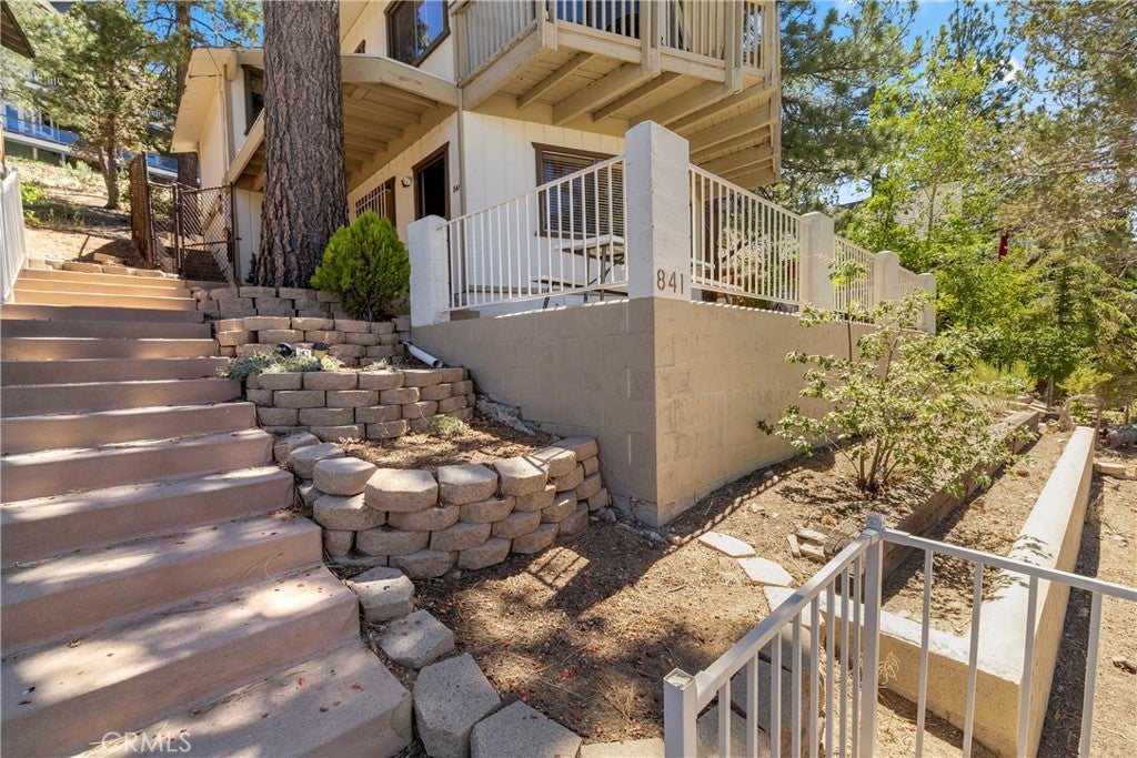 841 Menlo Drive