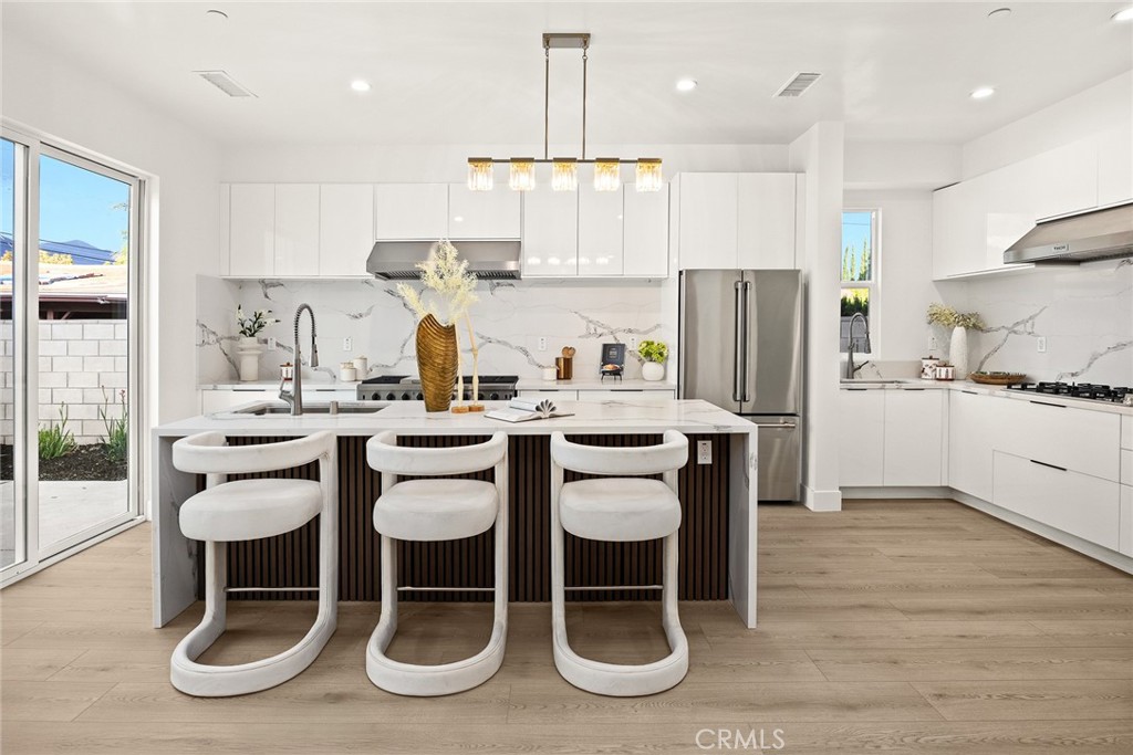 3815 Sycamore Street