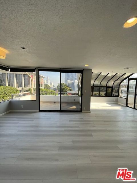 Photo of 121 S Hope Street #611, Los Angeles, CA 90012 (MLS # 25622639)