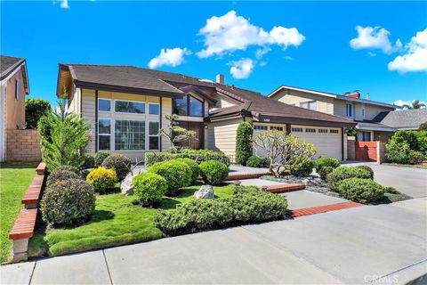 8452 Deepview Drive Huntington Beach CA 92646