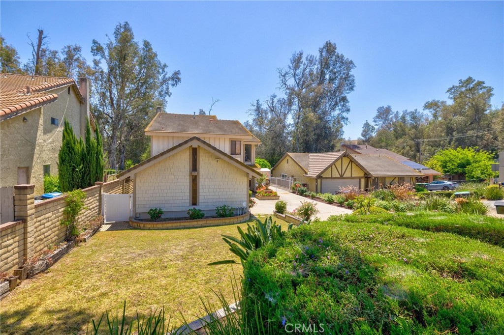 15777 Country Club