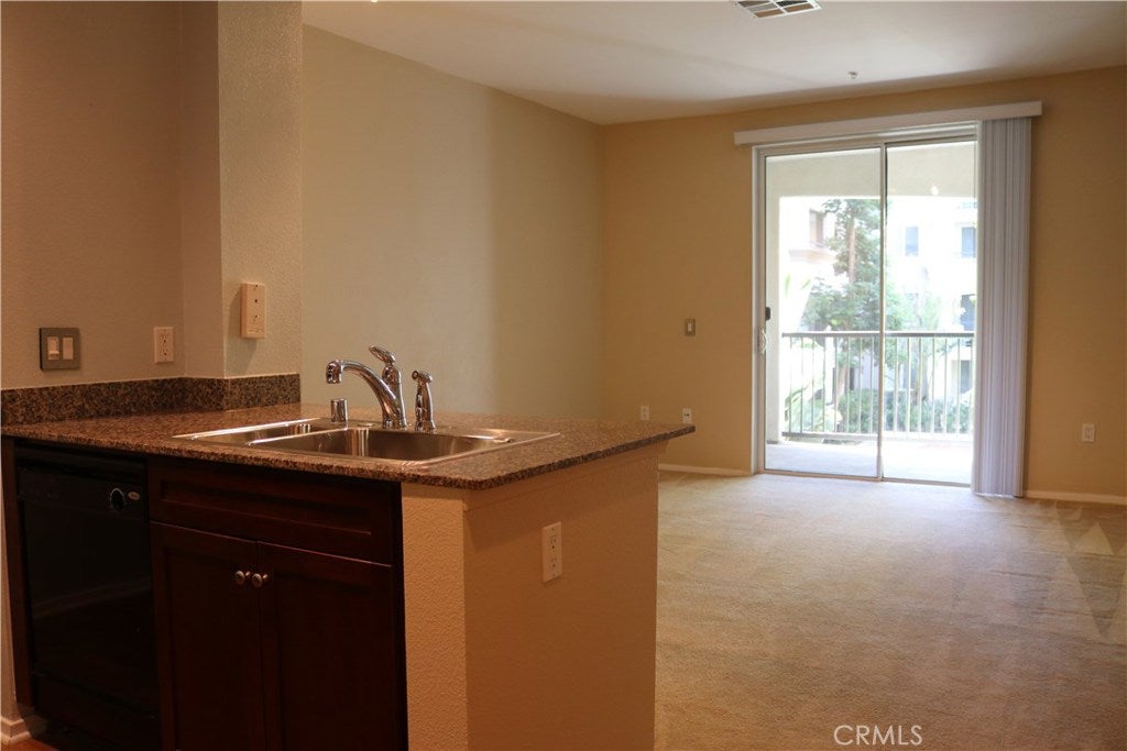 Photo of 1231 SCHOLARSHIP, Irvine, CA 92612 (MLS # OC26221505)