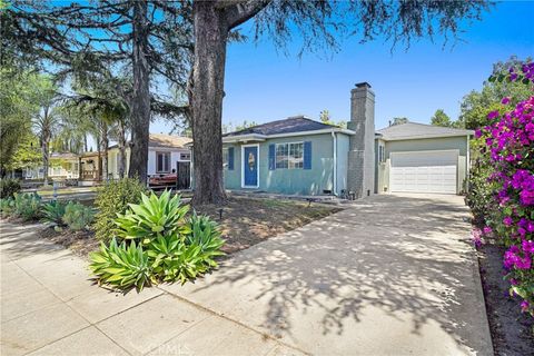 Photo of 14323 Califa ST, Van Nuys, CA 91401 (MLS # PW26102213)