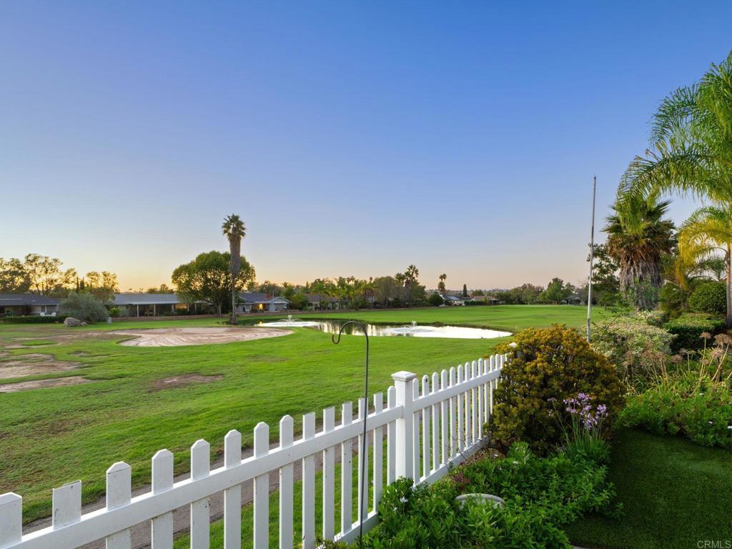 1048 La Sombra Drive