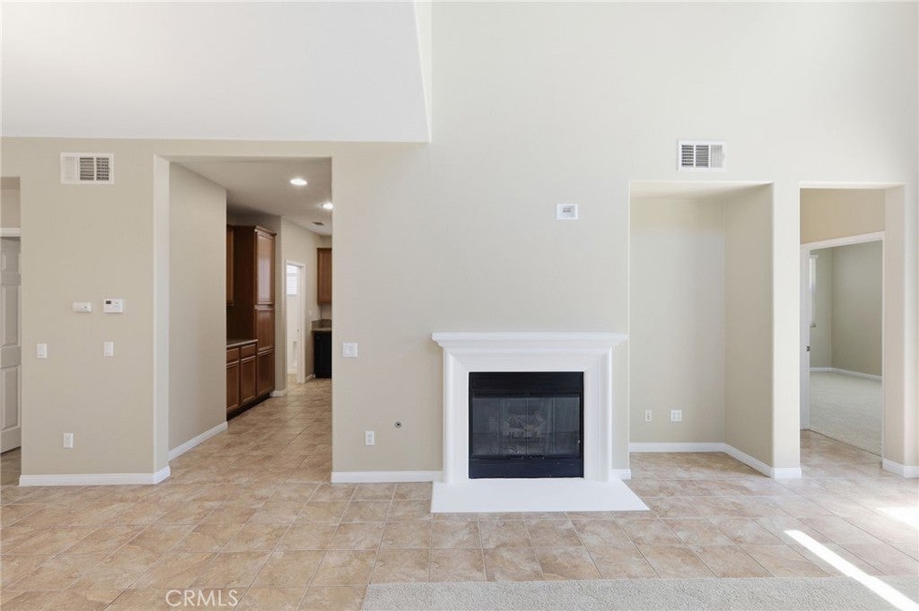 34047 Crenshaw Street