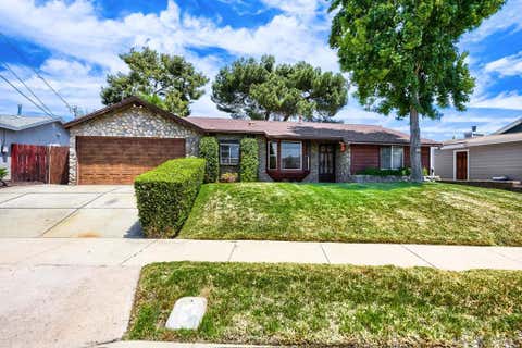 Photo of 9427 WEST HEANEY CIR CIR, Santee, CA 92071 (MLS # 260019870SD)
