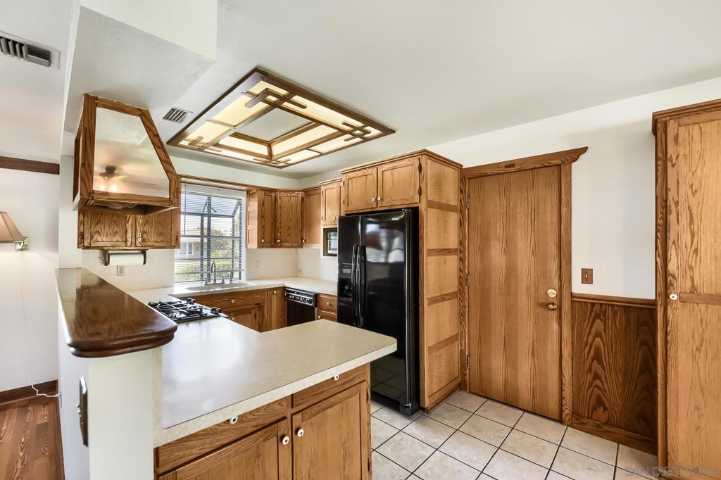 9427 WEST HEANEY CIR