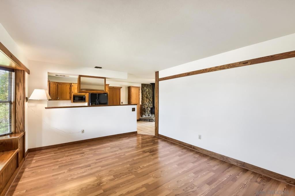 9427 WEST HEANEY CIR