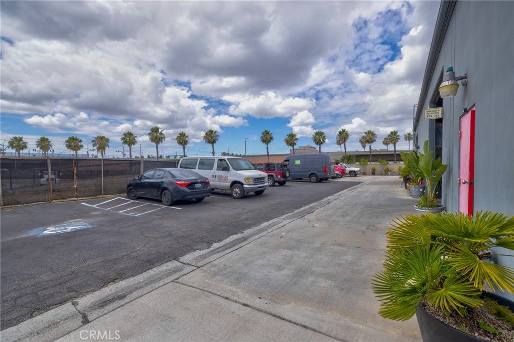 1845 S Lewis