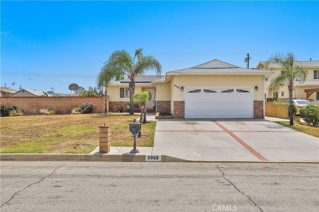 5066 North Nearglen Avenue