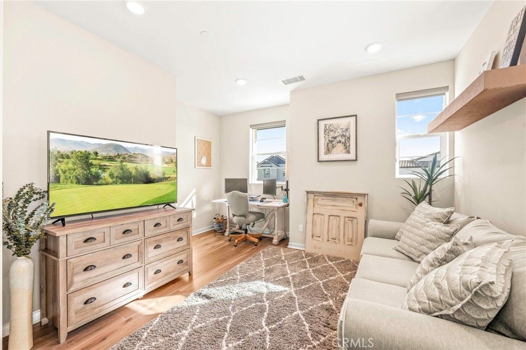 Photo of 1281 Roots Way, Ladera Ranch, CA 92694 (MLS # SW26036589)