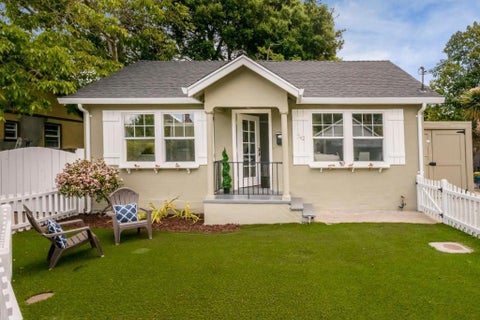 Photo of 742 Homer Avenue, Palo Alto, CA 94301 (MLS # ML82064395)