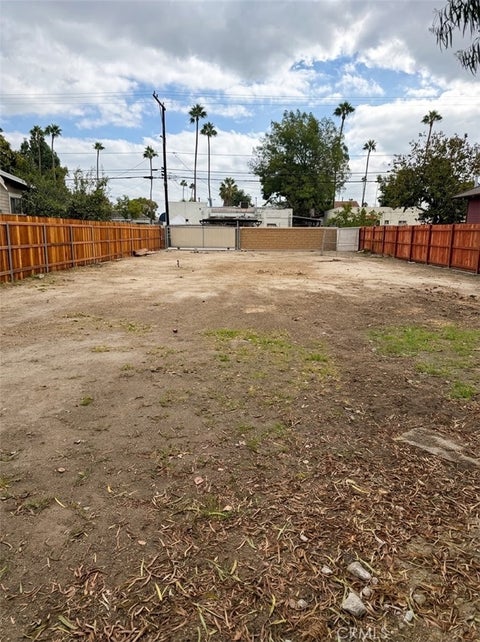Photo of 618 N Zeyn St, Anaheim, CA 92805 (MLS # CV26202720)