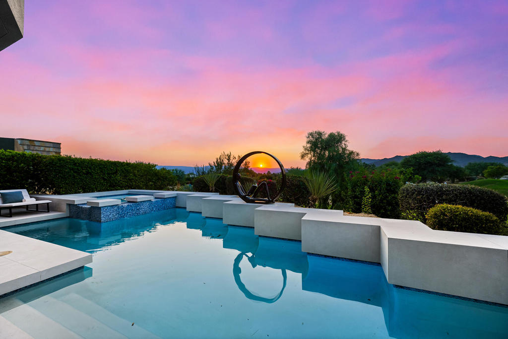 160 Kiva Drive