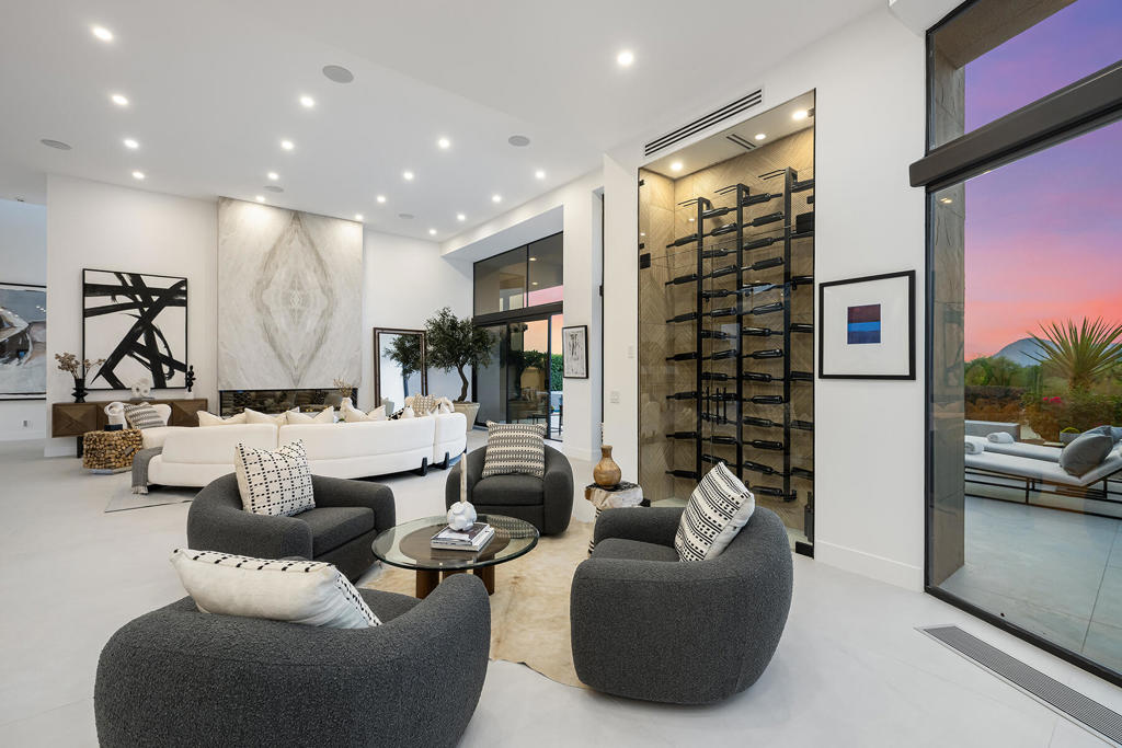 160 Kiva Drive