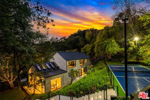 10560 Dolcedo Way Bel Air CA 90077