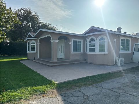 Photo of 2609 Central Ave, El Monte, CA 91733 (MLS # AR25254051)