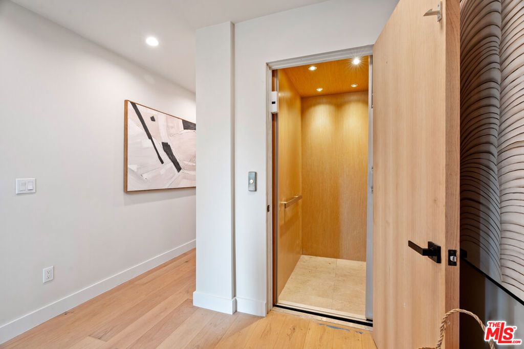 Photo of 11651 Missouri Avenue, Los Angeles, CA 90025 (MLS # 26647001)