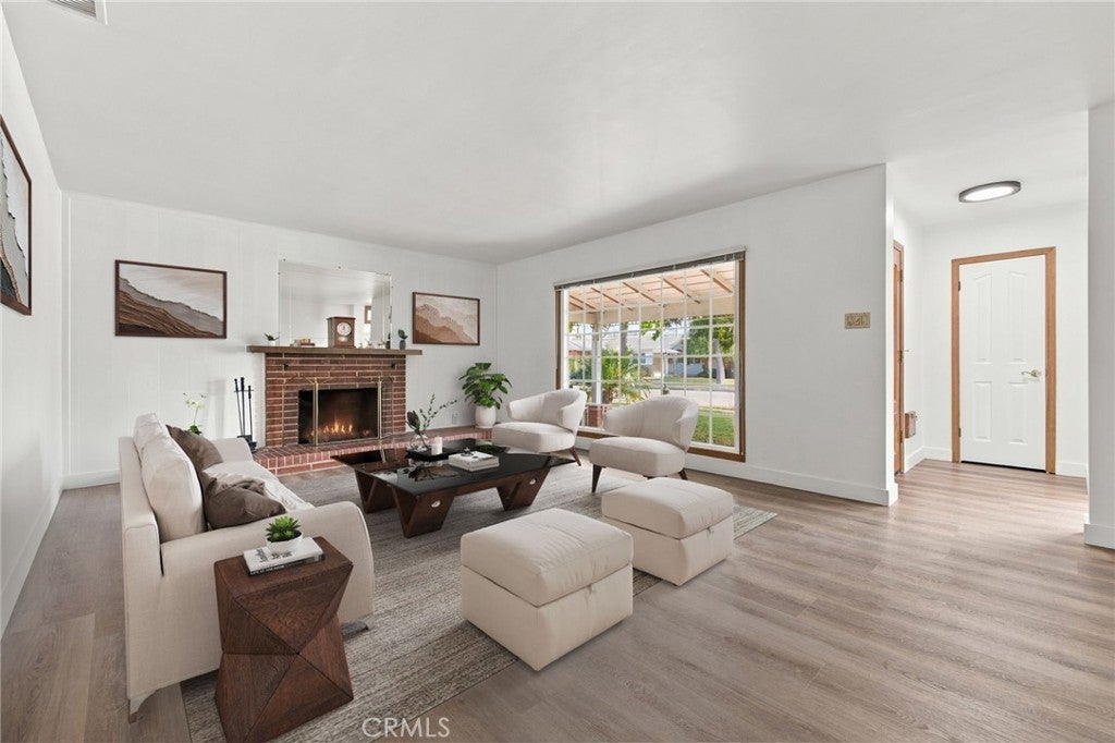 1717 N Pepper