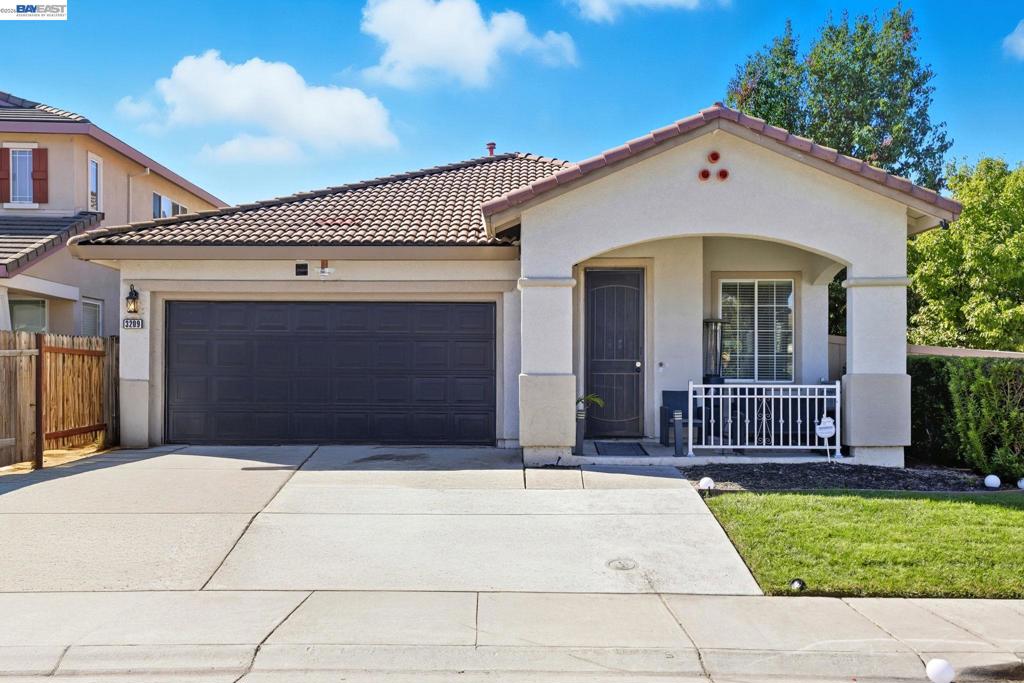 3209 Beretania Way