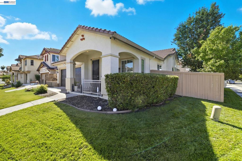3209 Beretania Way