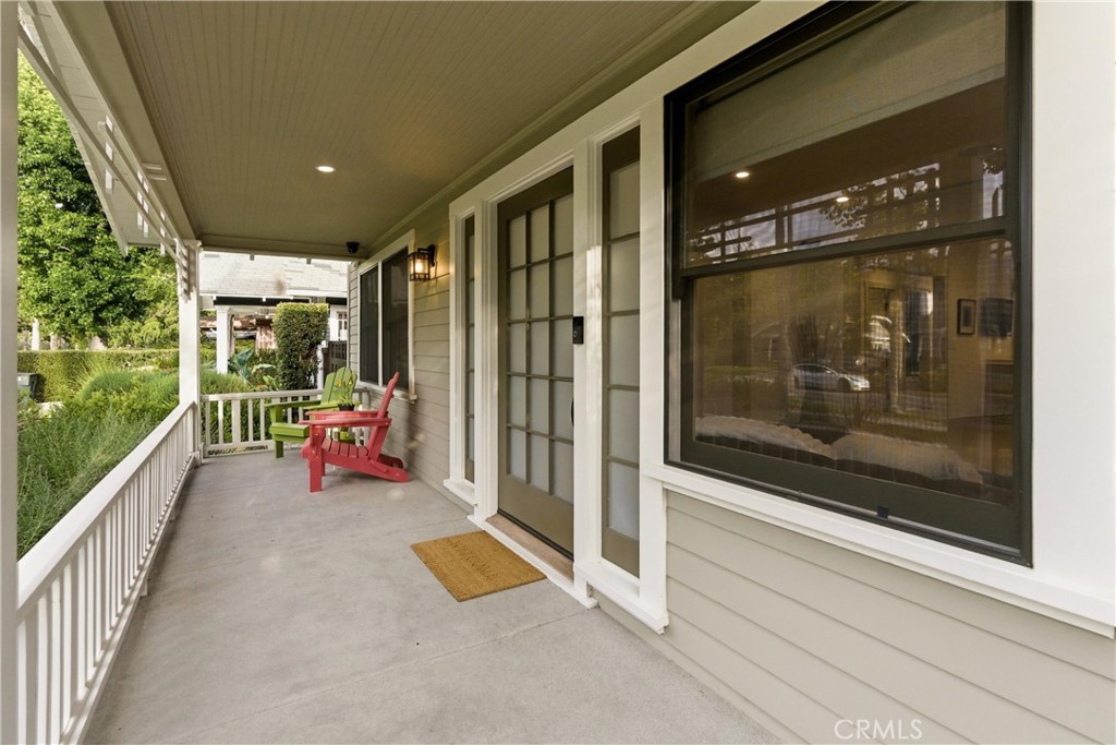 1700 Rose Villa