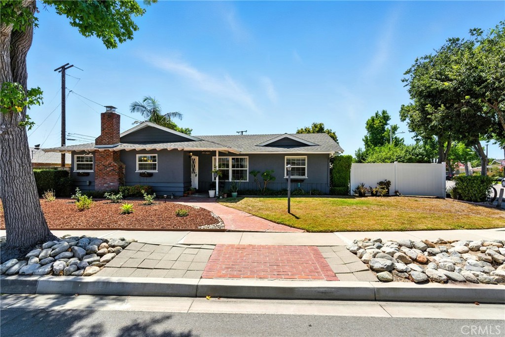 This beautiful 3-bedroom, 2-bathroom home is perfectly located on a peaceful, tree-lined cul-de-sac in one of Monrovia’s most desirable neighborhoods. Move-in ready and full of charm, it offers a double-pane windows, updated bathrooms, ceiling fans plus fresh landscaping with sprinklers in the front and back.
Inside, you’ll find a large living room, a spacious family room with open beam ceilings and a cozy fireplace, a bright kitchen with a generous eating area, and an oversized 2-car garage. The expansive backyard is perfect for family gatherings or future upgrades to make it your own.
Enjoy the convenience of being close to top-rated schools, shopping, public transportation, and the 210 freeway. Just minutes away, you’ll love the excitement of Santa Anita Racetrack, the trendy restaurants and shops in Uptown Monrovia, kid-friendly parks and activities, and the Arcadia Mall for endless entertainment.
A must-see property in a fantastic neighborhood—don’t miss the chance to make this home yours!