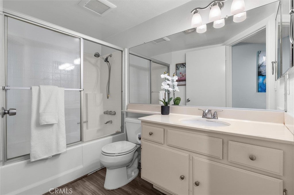 6604 Clybourn 29