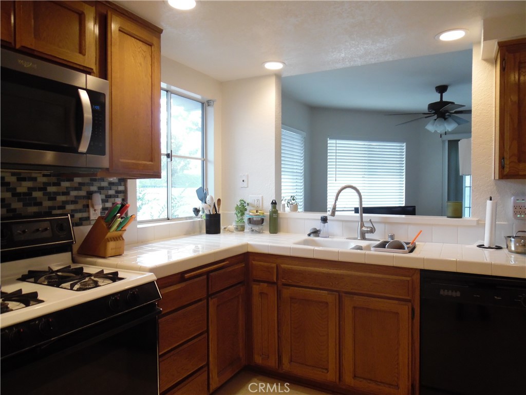 Indian Oaks ATT (220) - Residential