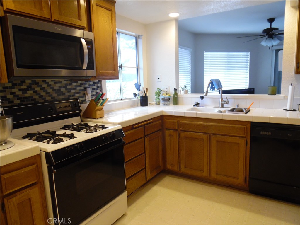 Indian Oaks ATT (220) - Residential