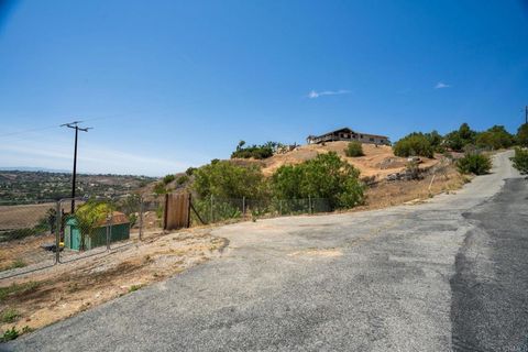 Photo of 3503 Monserate Hill Road, Fallbrook, CA 92028 (MLS # PTP2604450)