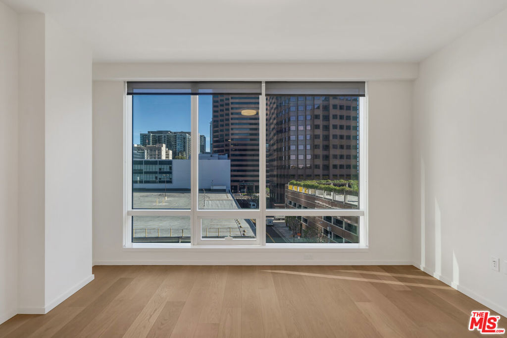 877 Francisco Street 1121