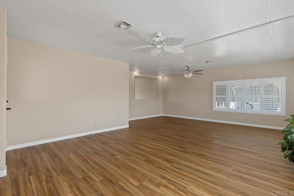3535 Linda Vista Drive 193