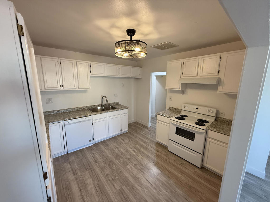 82460 Wingate Avenue