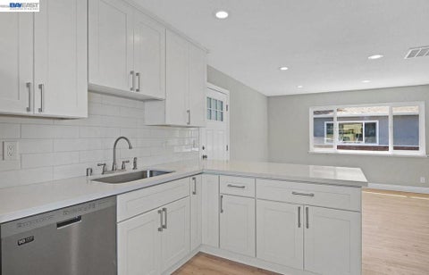 Tiny photo for 1631 Frisbie Ct CT, Concord, CA 94520 (MLS # 41151580)
