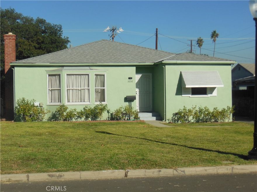 Well maintained, cute 2 Bedroom + Formal Dining Room home on tree-lined street.  Located just a couple blocks from shopping, restaurants, and  
transportation.  This home has several unique and original details, including hardwood floors in beautiful condition. The large lot provides ample room for expansion of the current home, ADU's, and/or extra-large garage space.
 This home is a Probate. The personal representative is authorized to administer the estate under the Independent Administration Estates Act with full
 authority.