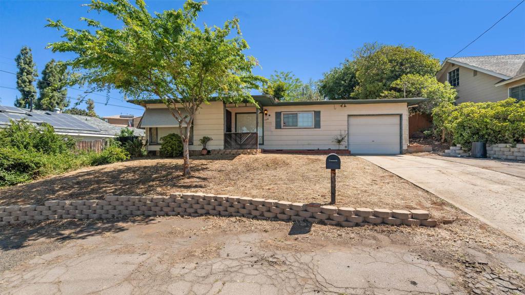 9318 Campo Road