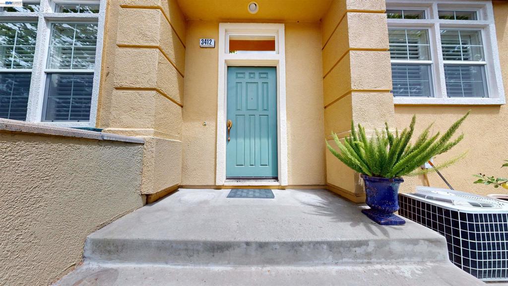 3412 Fitzsimmons Cmn