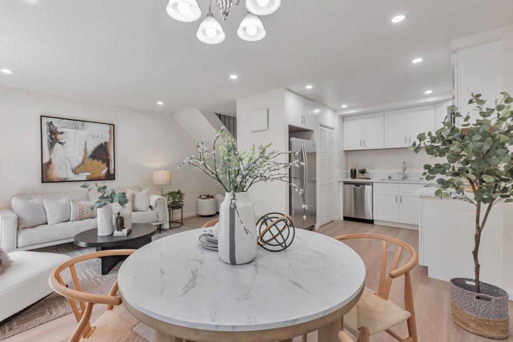 Properties 3 530 La Conner Drive 24