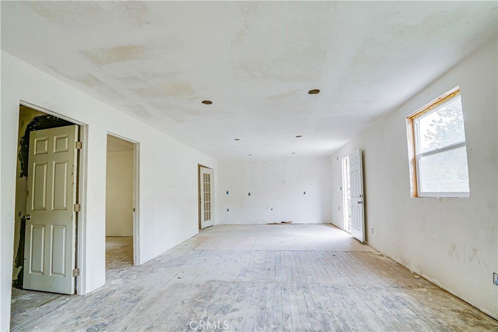 12055 Kagel Canyon