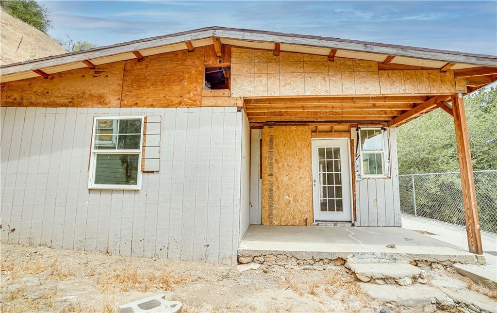 12055 Kagel Canyon